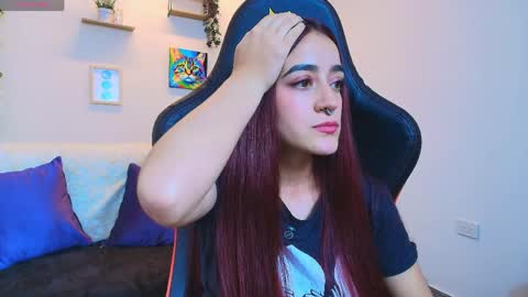 violeth_rosse_ online show from May 27, 2:08 am