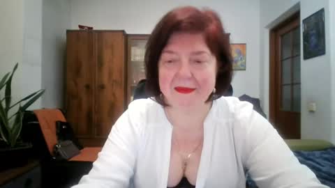 violetpulse online show from May 12, 5:30 pm