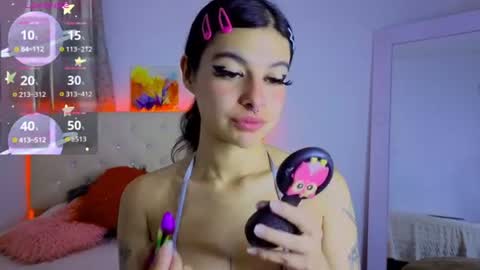   online show from July 6, 6:32 pm