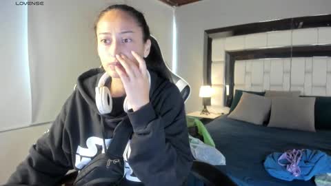 violetskinny online show from October 13, 7:49 pm