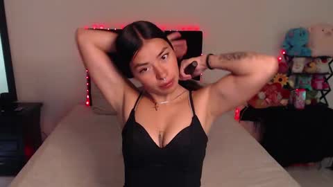 Snapshot of violett_flowers chatting on January 24, 7:07 pm violeta online show from January 24, 7:07 pm