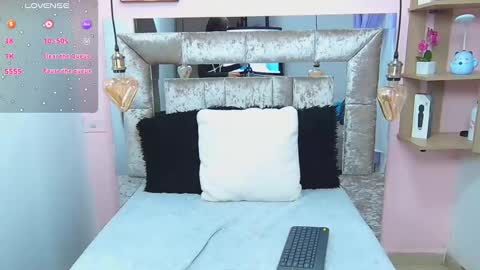 Violeta froz online show from January 7, 4:37 pm