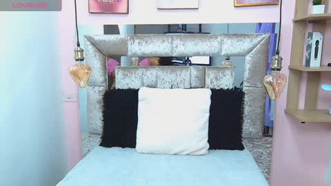 Violeta froz online show from December 13, 4:16 pm