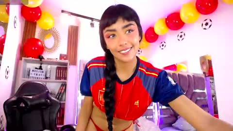 violett_garden online show from June 13, 11:51 am