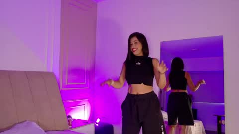 violetta_bold online show from May 25, 12:04 pm
