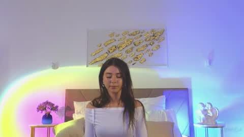 violetta_finch online show from May 10, 10:50 am