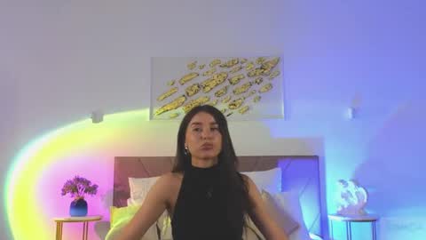 violetta_finch online show from May 7, 10:19 am