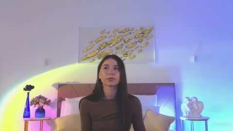 violetta_finch online show from May 26, 10:25 am