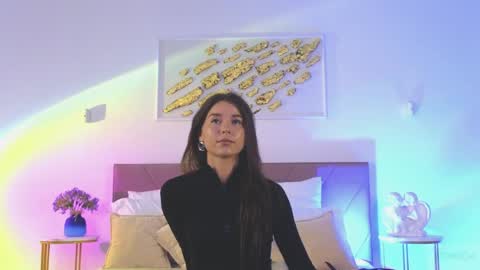 violetta_finch online show from May 20, 10:23 am