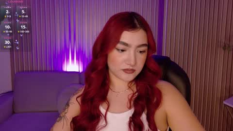 Violett Castel online show from November 6, 7:53 pm