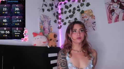 Violette  online show from January 3, 7:50 pm