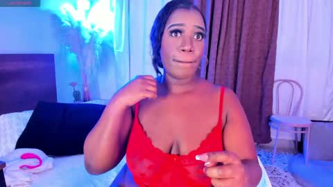 Violett online show from May 19, 8:38 pm
