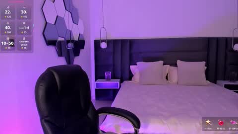 Violett  online show from October 14, 6:54 pm