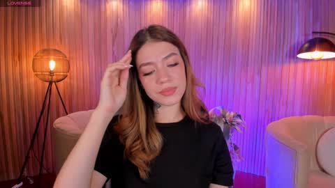 Violett  online show from December 9, 7:18 pm