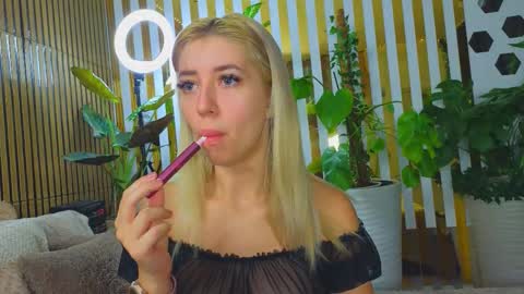 Violetta online show from October 16, 9:39 pm