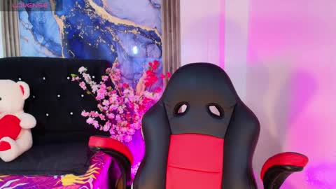 viollet_jhonson online show from September 27, 5:58 am