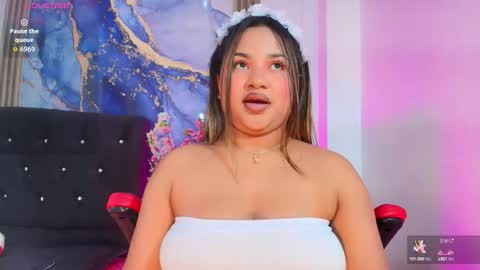 viollet_jhonson online show from September 15, 5:05 am