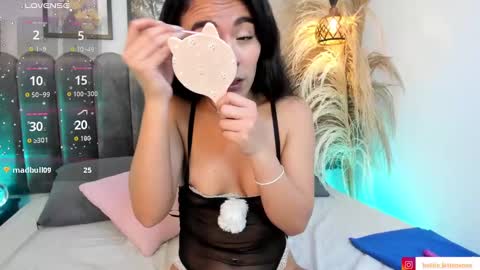 VIOLLET online show from October 9, 8:24 pm