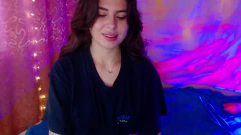 viollinalv online show from October 28, 6:19 am