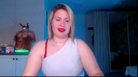 vip sweetness online show from April 9, 5:18 pm