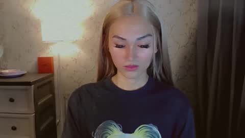 Pearl online show from December 1, 3:10 am