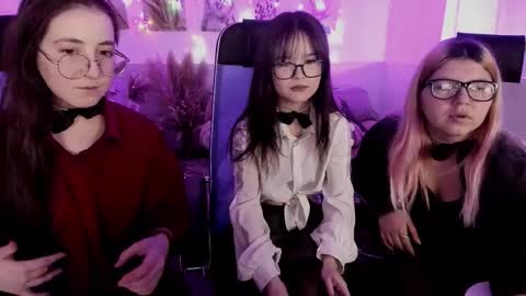 your love online show from March 1, 7:13 pm