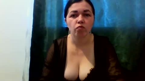 Vitalina282128 online show from May 11, 9:33 am