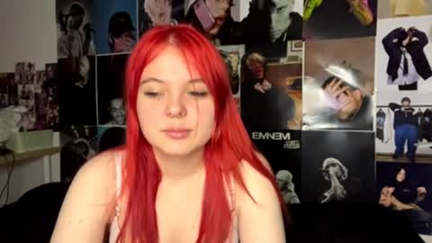 Aurora online show from April 4, 3:00 pm