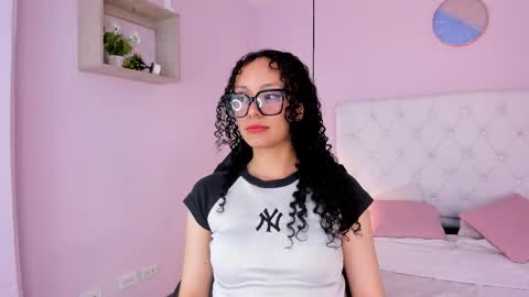 Vivi online show from November 28, 4:37 am