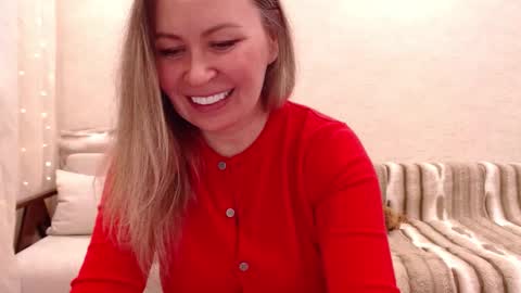 Vivian online show from March 19, 3:49 pm