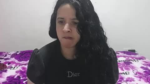 Snapshot of vivian_walt_ chatting on January 10, 6:42 am melissa online show from January 10, 6:42 am