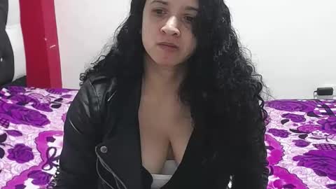 Snapshot of vivian_walt_ chatting on February 15, 5:30 am melissa online show from February 15, 5:30 am