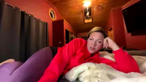 VivianLuxe online show from October 17, 2:59 am