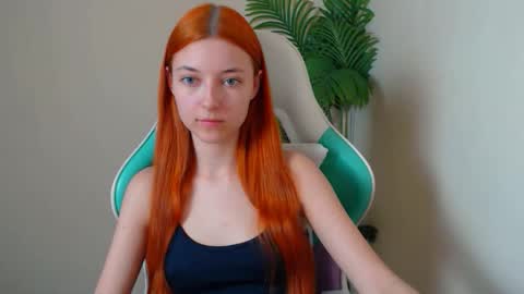 Vivien online show from May 6, 6:45 pm