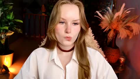 Vivien online show from May 18, 5:13 am