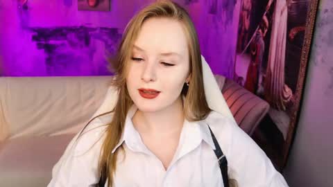 Vivien online show from May 2, 5:22 am