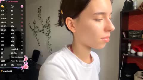 Vivi online show from December 17, 10:30 am