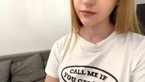 Kristy online show from April 8, 1:35 pm