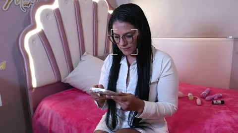 vivig30 online show from April 16, 1:00 pm