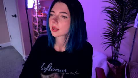 Polly  Online mostly at 9pm-2am UK Time online show from March 27, 6:30 pm