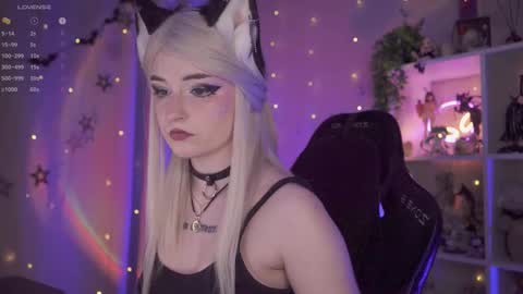 vronnier online show from February 5, 3:04 pm