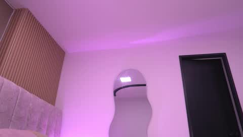 Violeta online show from March 18, 3:11 am