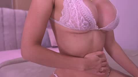 Violeta online show from May 7, 3:11 am