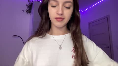 Alice  Before pvt write to me in PM  online show from December 6, 9:34 pm