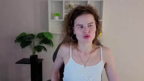 Wanda online show from May 4, 2:54 pm