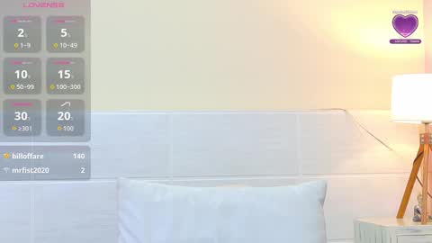 Wanda Robertss online show from October 7, 9:30 pm