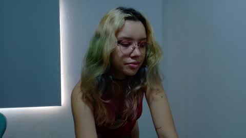 Wanda online show from April 8, 1:57 pm