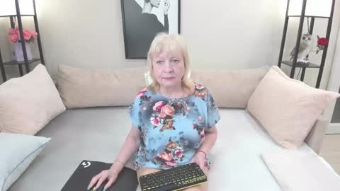 wanessaraso online show from September 19, 4:39 pm