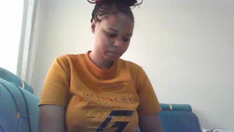 wapgirl22 online show from April 6, 4:23 am