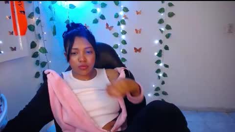 EMILY online show from May 22, 11:08 am